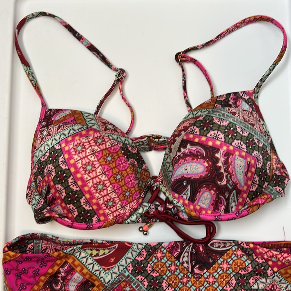 Victoria's Secret The Lace-up Fabulous Halter & Ruched-back Cheeky, 32 C - Picture 2 of 9